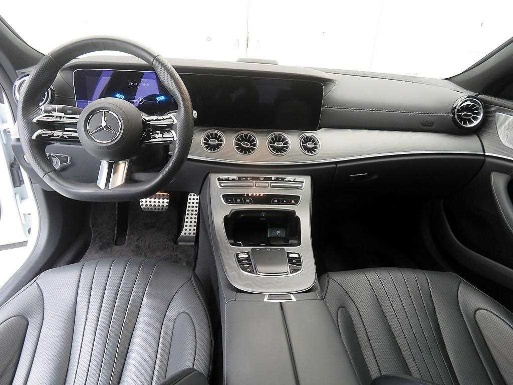 Mercedes Benz CLS Class - Vista 8