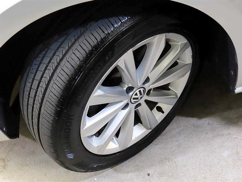 Volkswagen Passat 2014 Gris - Importación desde Corea - HF Imports Iquique - Foto 19