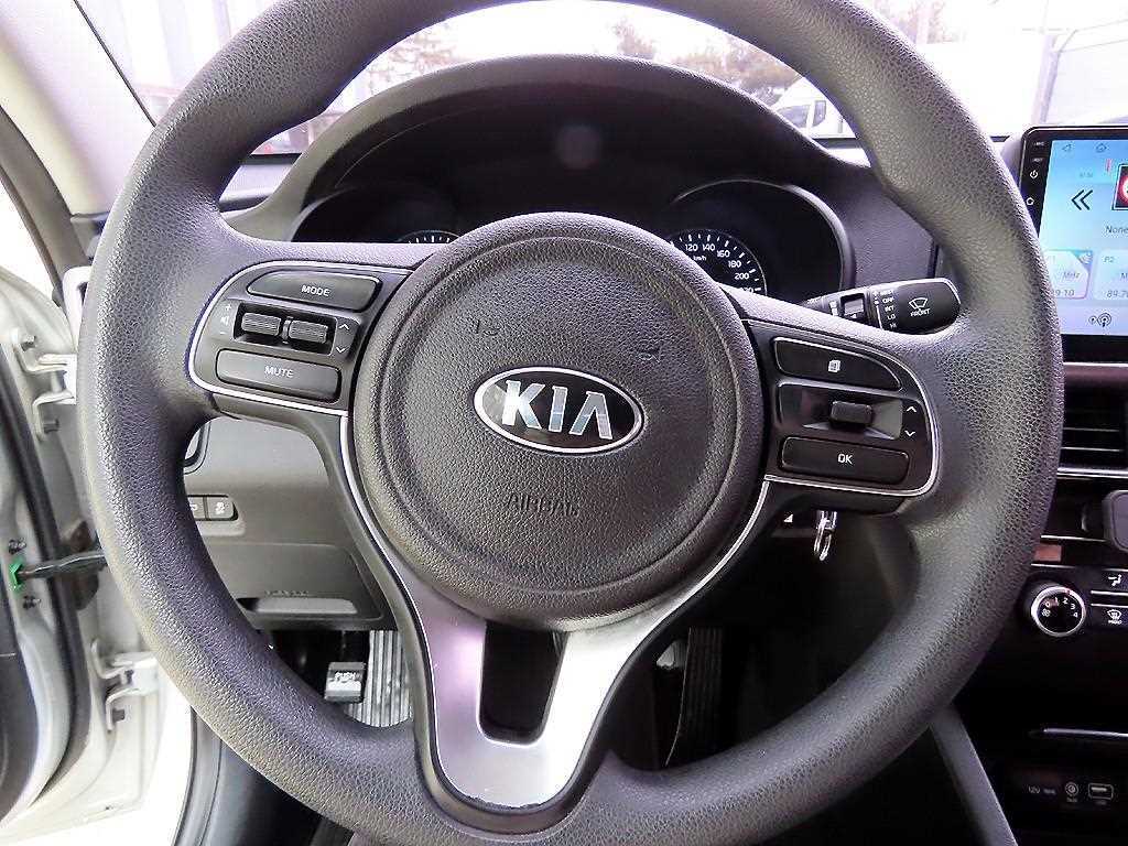 KIA K5 - Vista 8