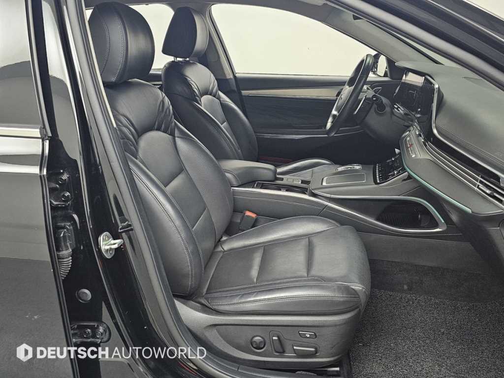 HYUNDAI Grandeur - Vista 10