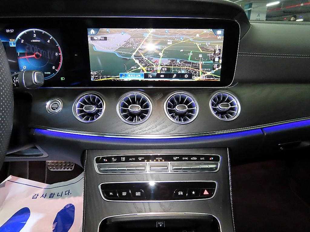 Mercedes Benz E class - Vista 11