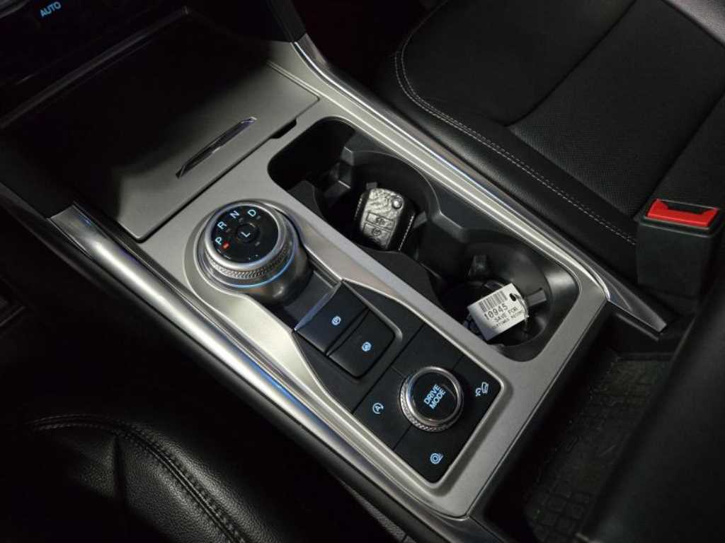 Ford Explorer - Vista 12