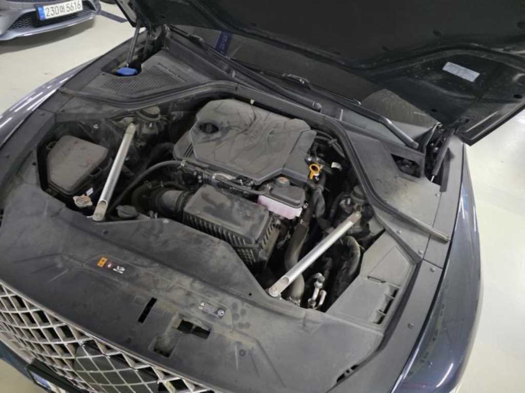 Genesis G80 - Vista 5