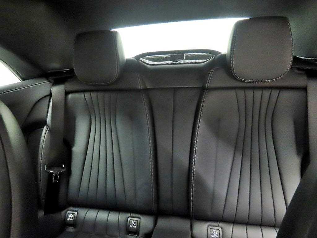 Mercedes Benz E class - Vista 6