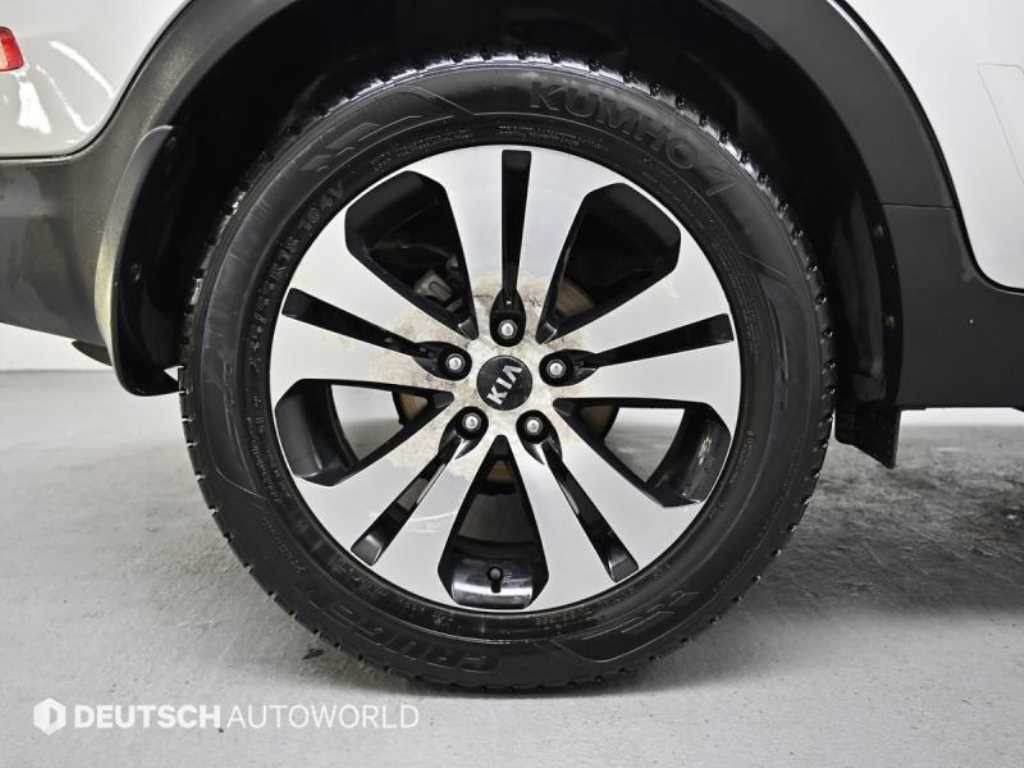 KIA Sportage - Vista 5