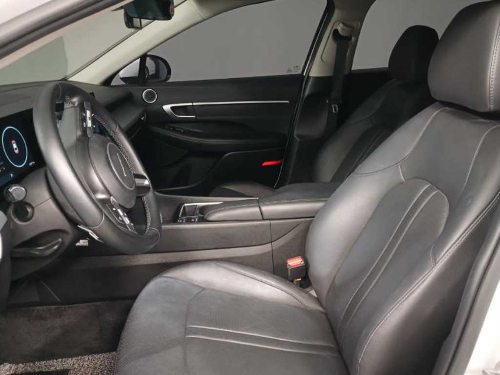 HYUNDAI Sonata - Vista 7