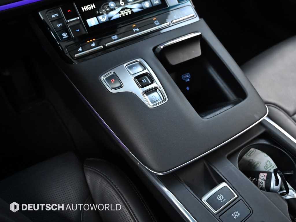 HYUNDAI Grandeur - Vista 9