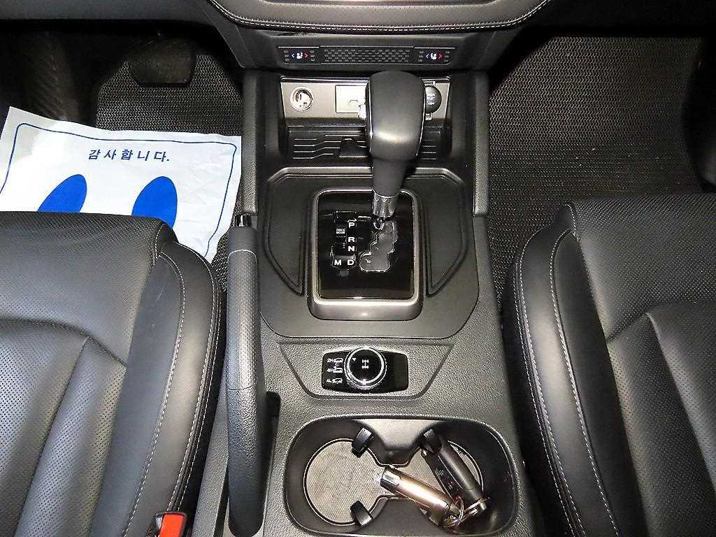 Ssangyong Rexton - Vista 12