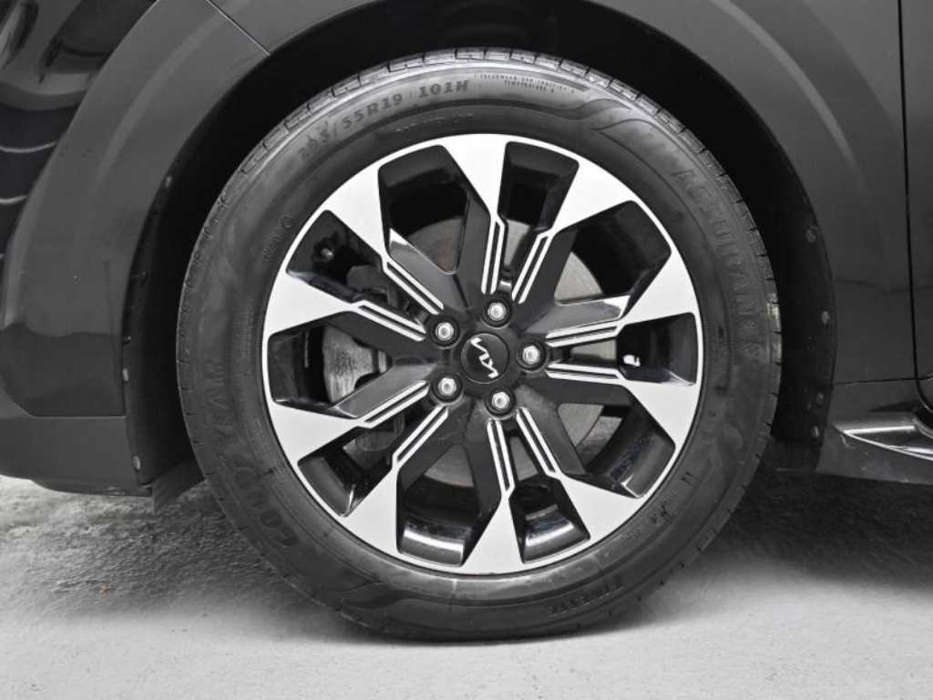 KIA Carnival - Vista 5