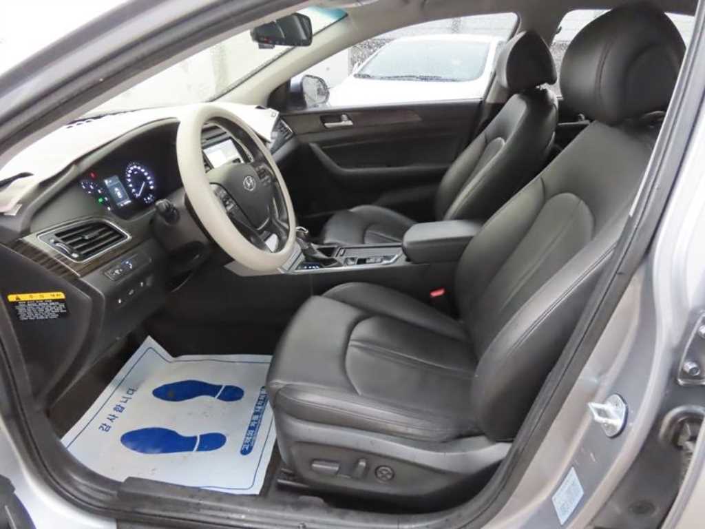 HYUNDAI Sonata - Vista 5