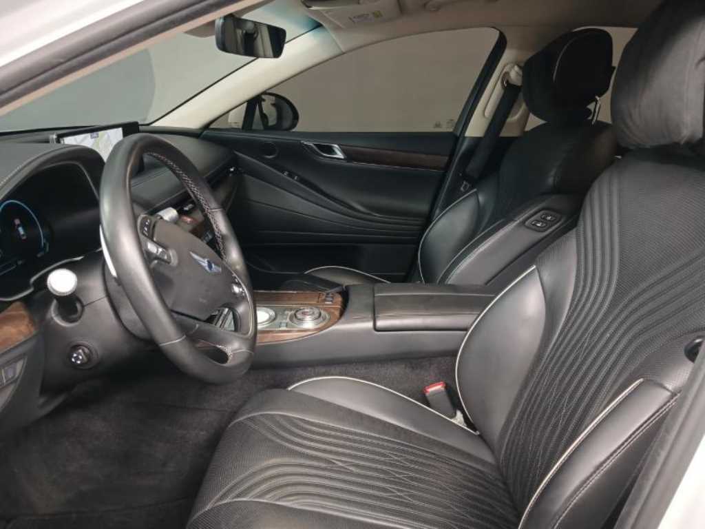 Genesis G80 - Vista 7