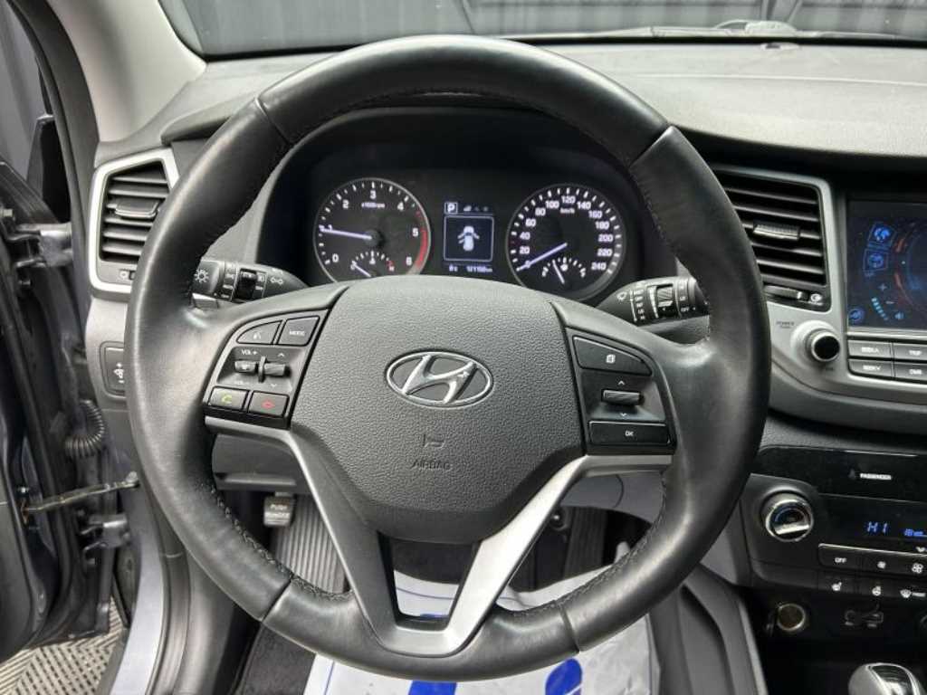 HYUNDAI Tucson - Vista 10