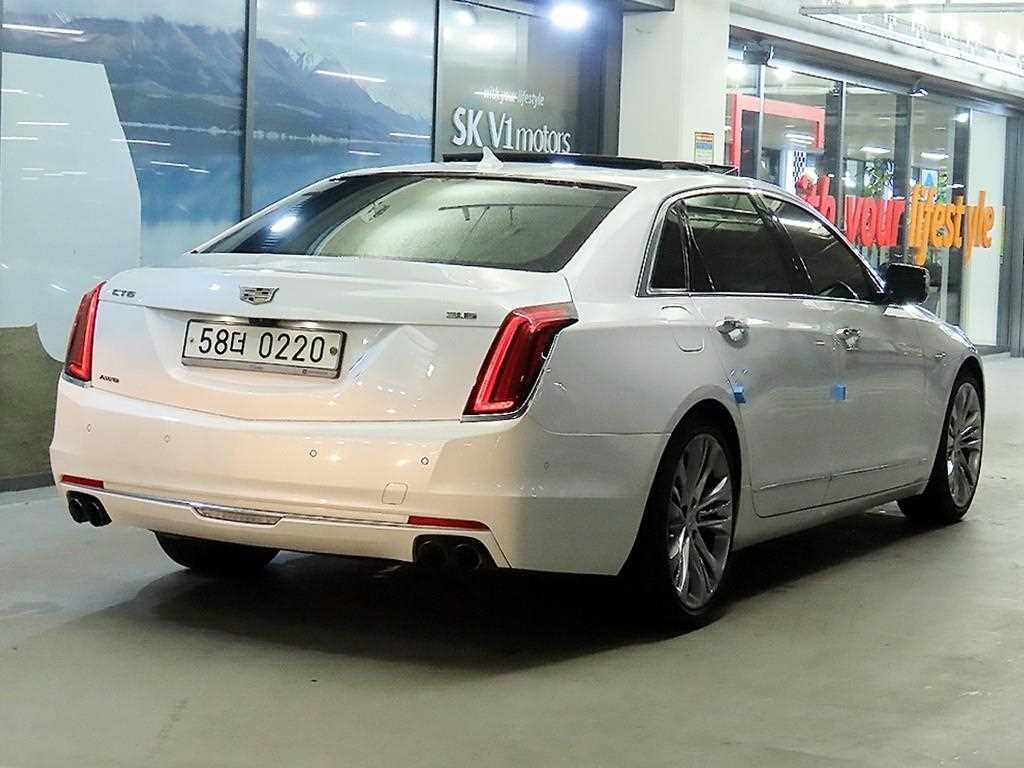 Cadillac CT6 - Vista 5