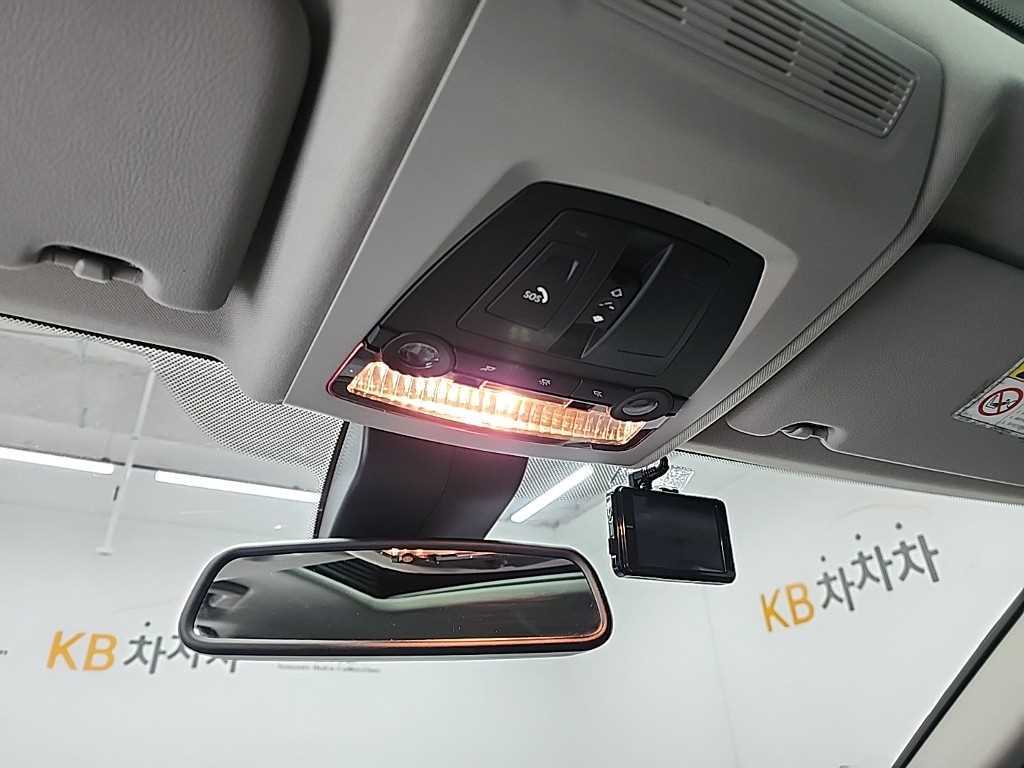 BMW 5 Series 2016 Negro - Importación desde Corea - HF Imports Iquique - Foto 17