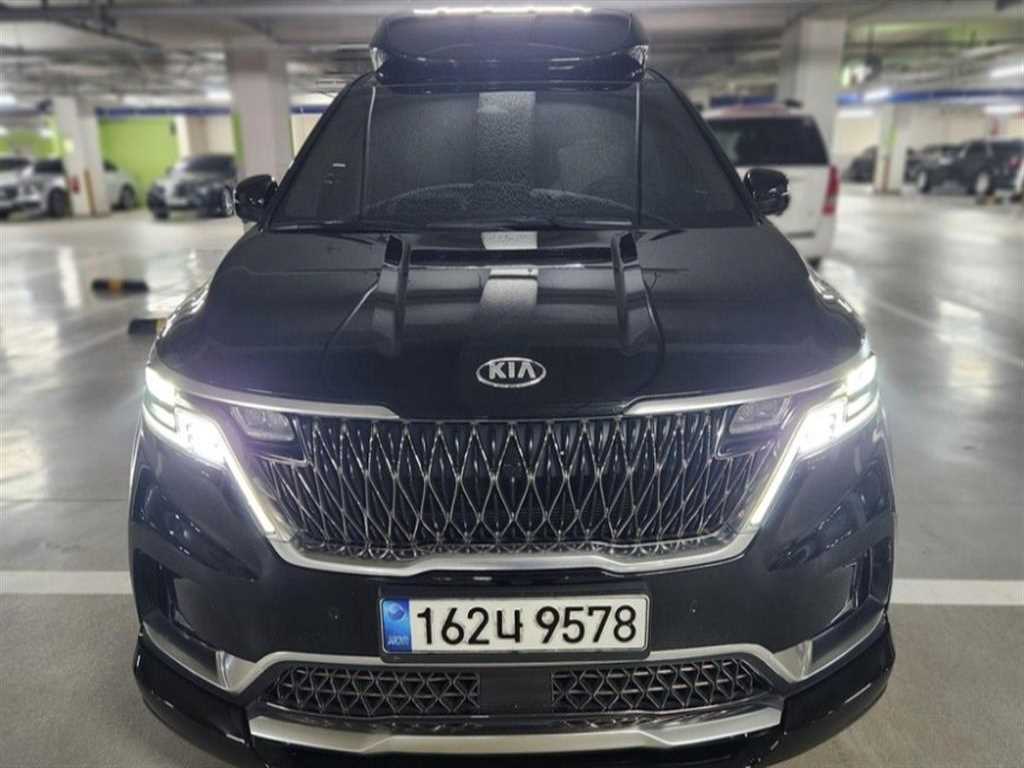 KIA Carnival 2021 Negro - Importación desde Corea - HF Imports Iquique - Foto 1