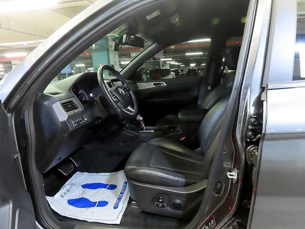 Ssangyong Rexton - Vista 6