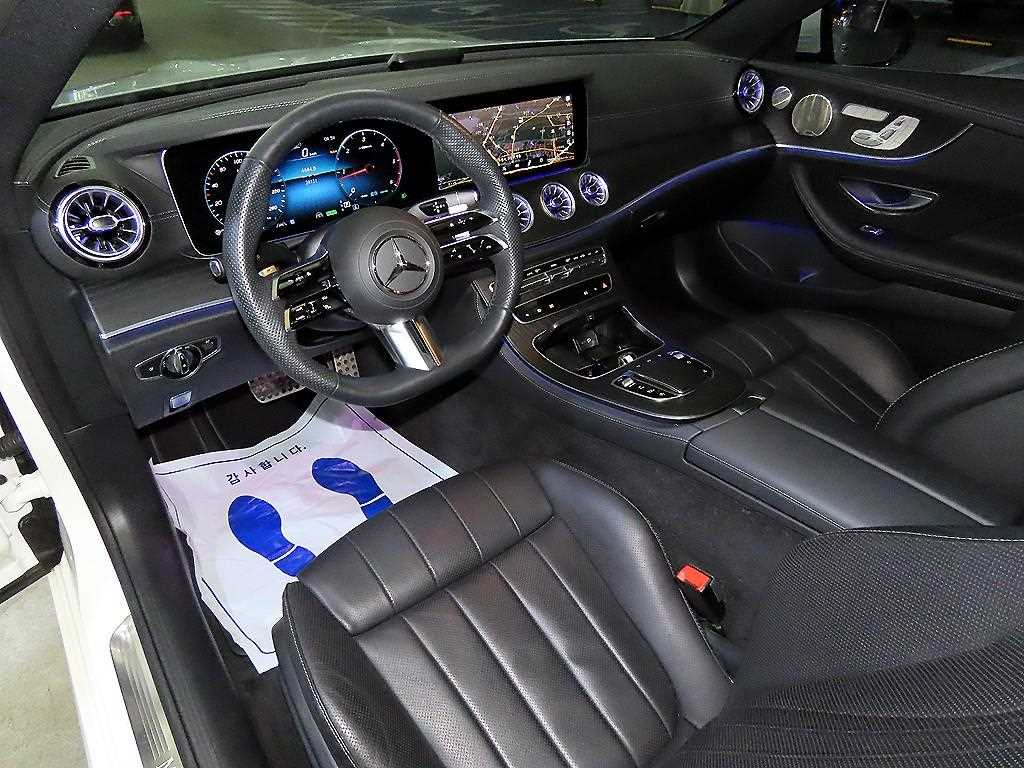 Mercedes Benz E class - Vista 10