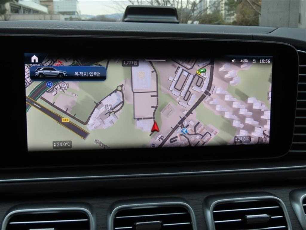 Mercedes Benz GLE Class - Vista 8