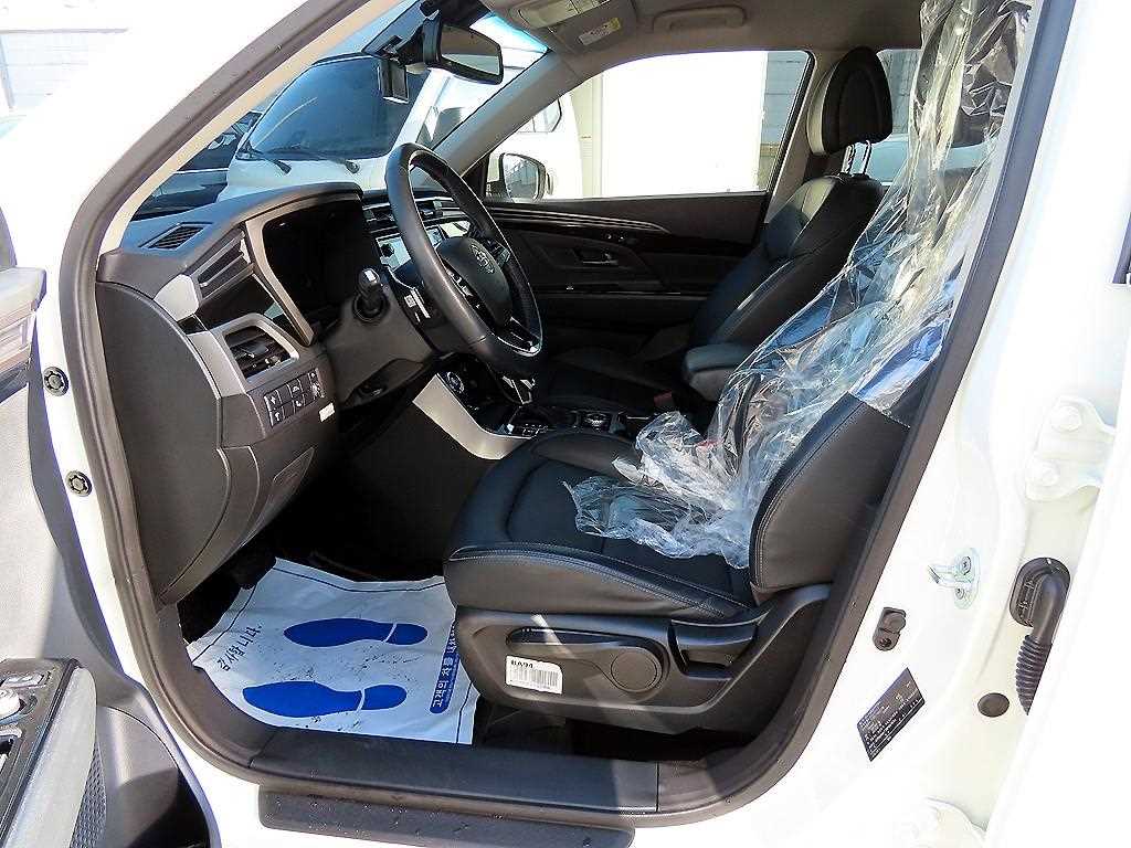 Ssangyong Korando - Vista 5