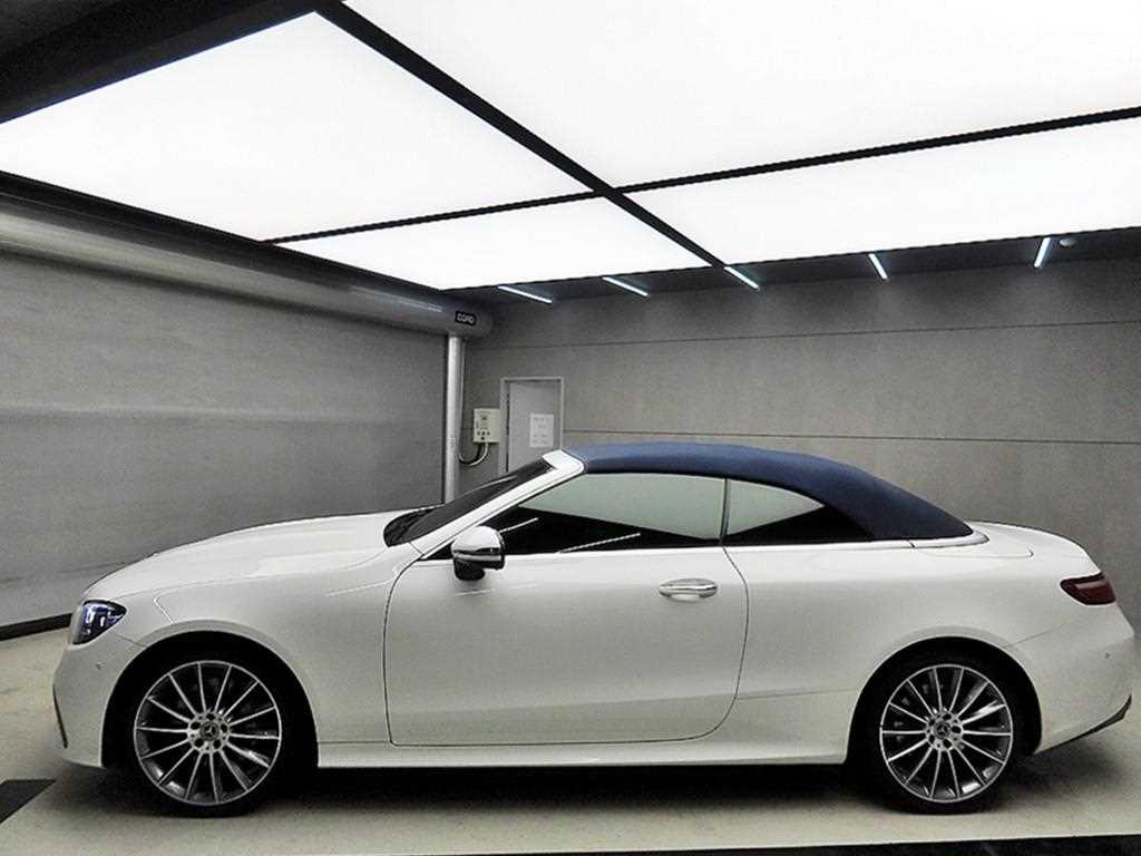 Mercedes Benz E class - Vista 4