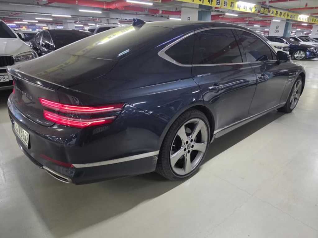 Genesis G80 - Vista 4