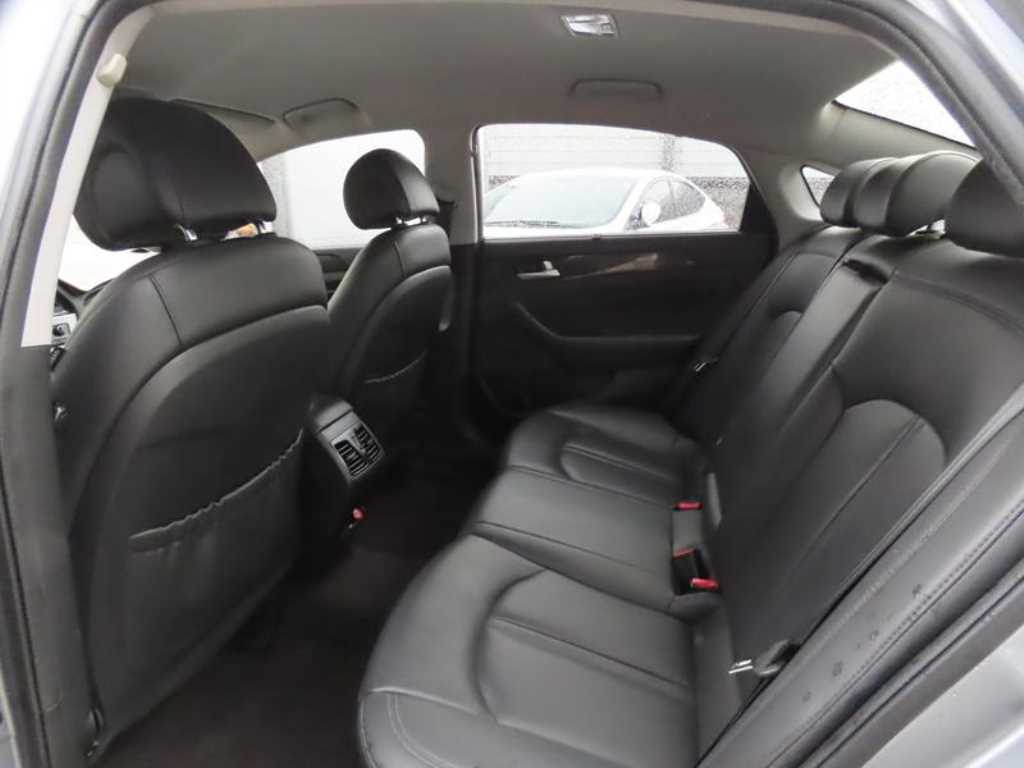 HYUNDAI Sonata - Vista 8