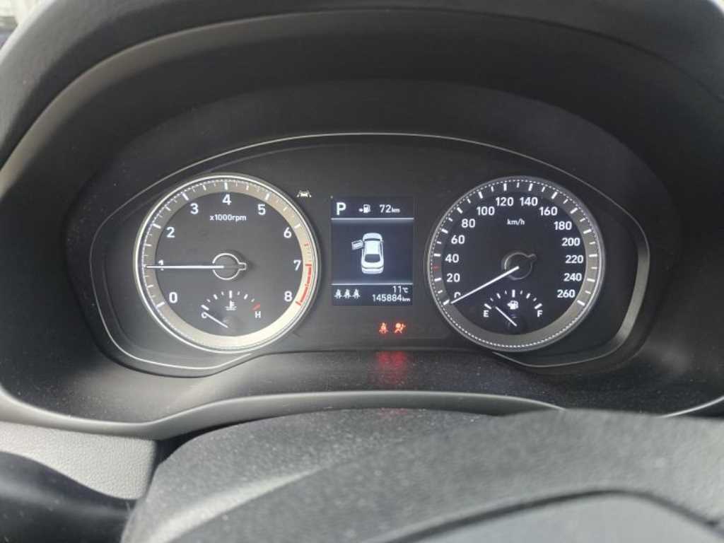 HYUNDAI Grandeur - Vista 4