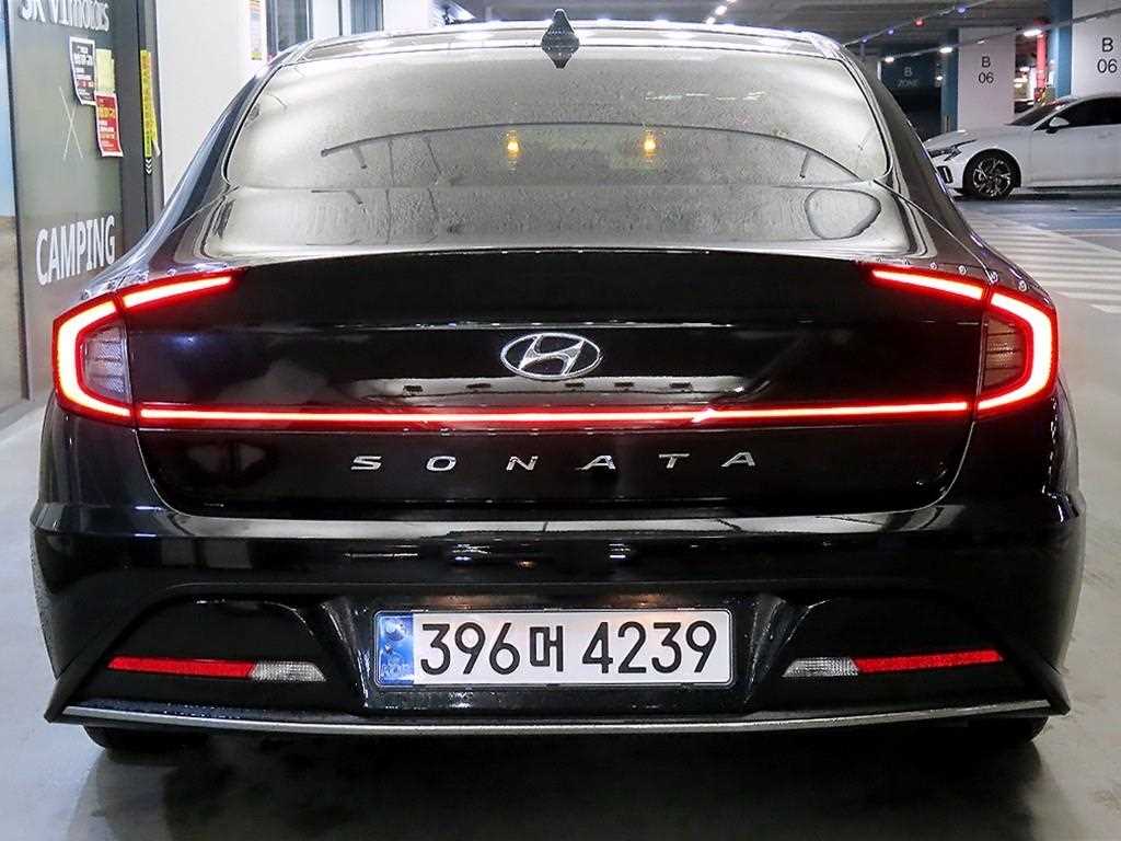 HYUNDAI Sonata - Vista 5