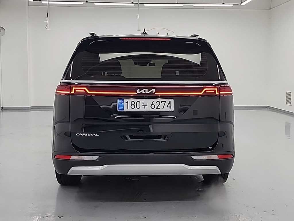 KIA Carnival - Vista 3