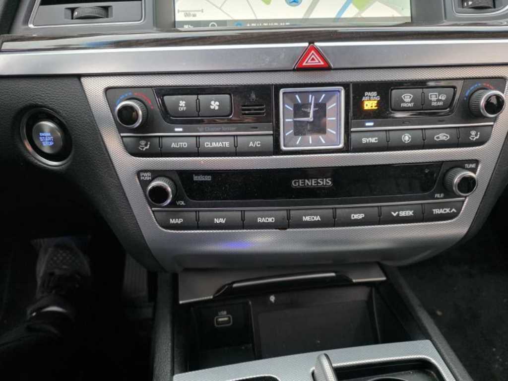 Genesis G80 - Vista 11