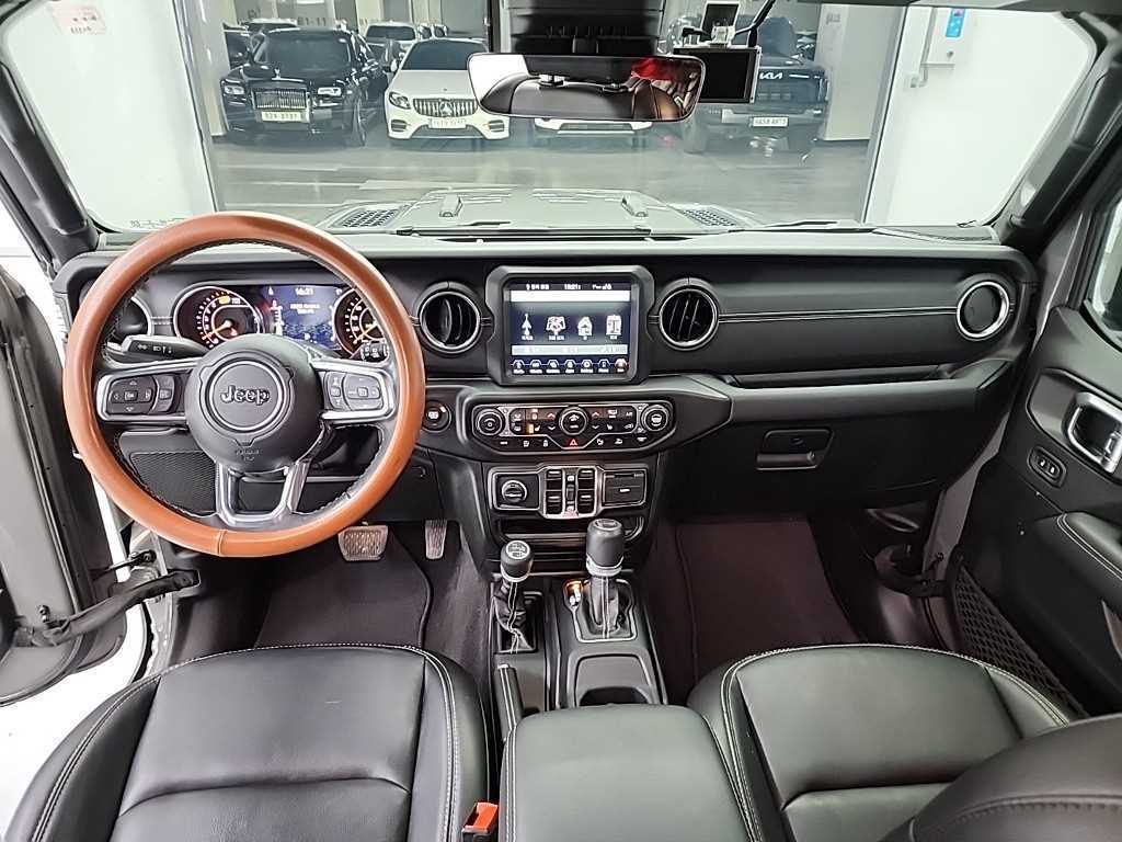 Jeep Wrangler - Vista 7