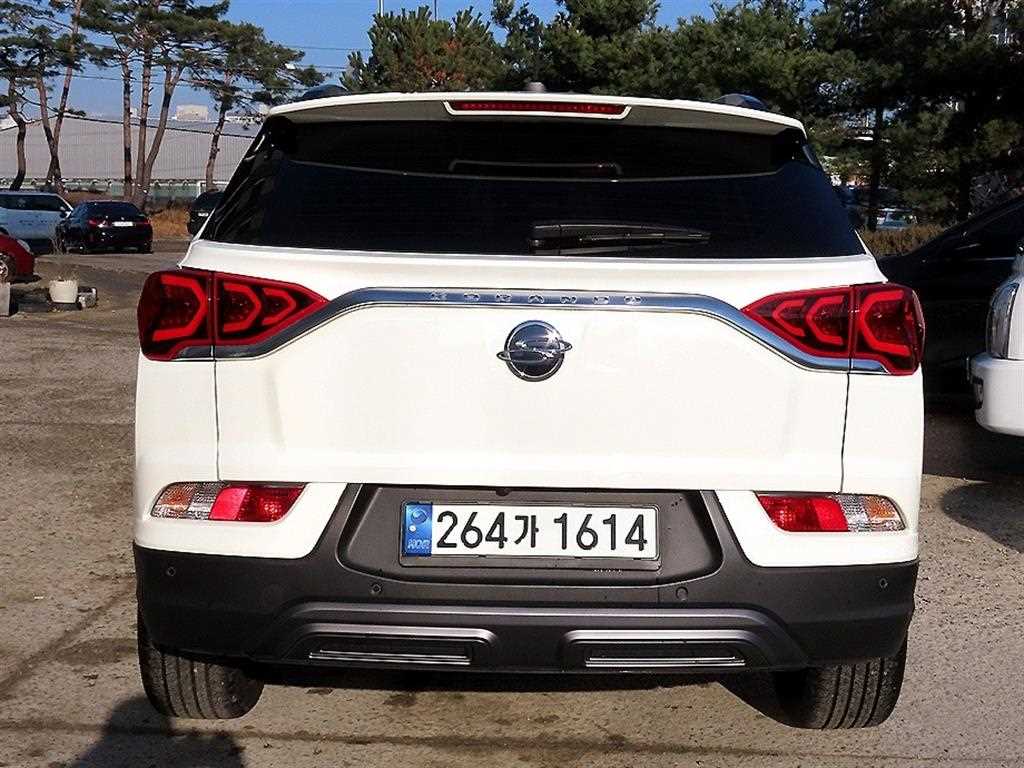 Ssangyong Korando - Vista 4
