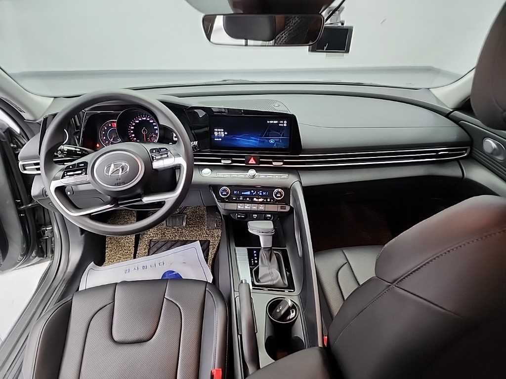 HYUNDAI Avante - Vista 7