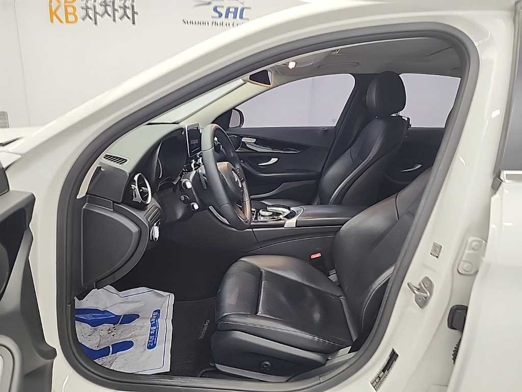 Mercedes Benz C Class - Vista 11