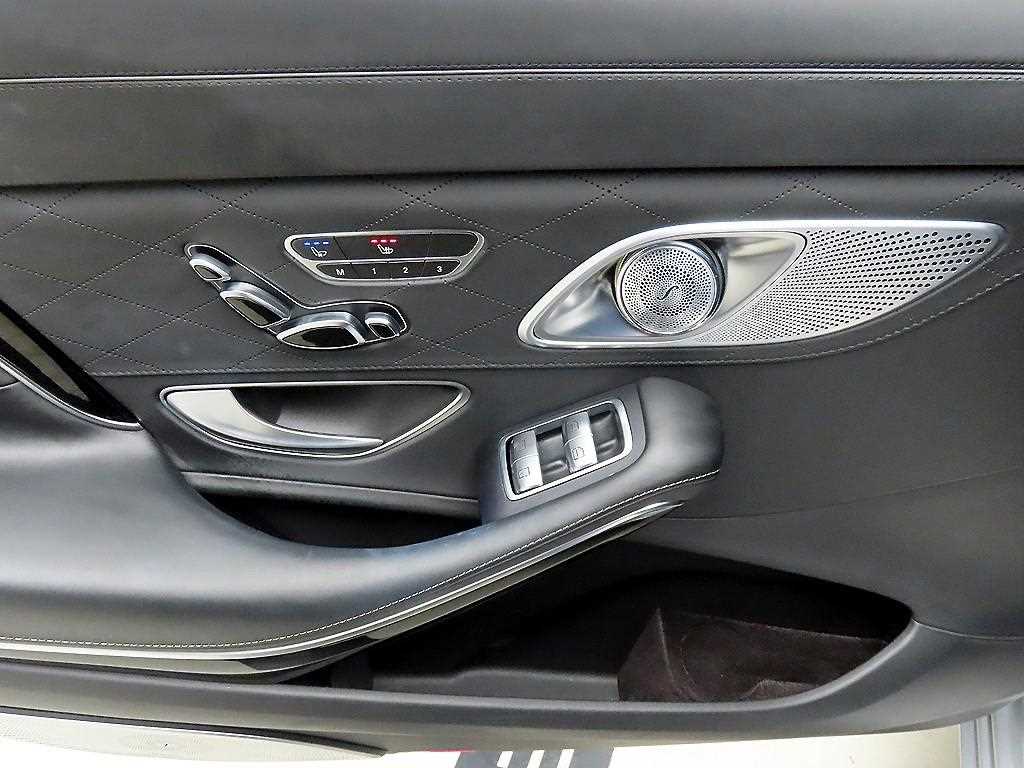 Mercedes Benz S Class - Vista 12