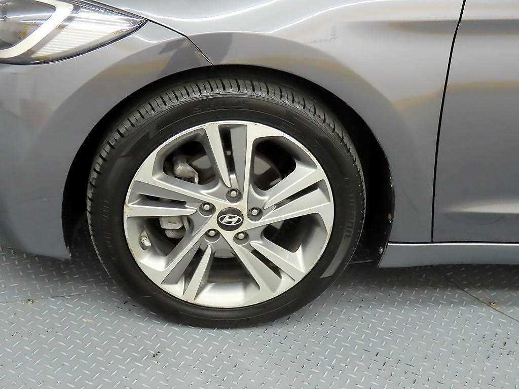 HYUNDAI Avante 2018 Gris - Importación desde Corea - HF Imports Iquique - Foto 18