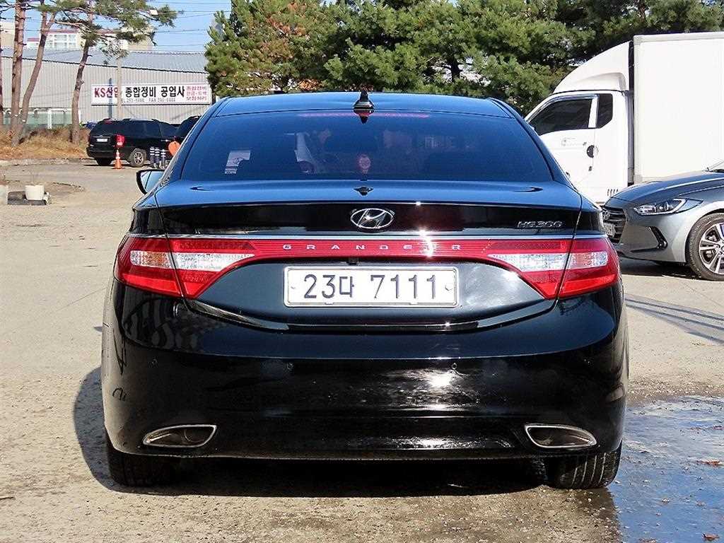HYUNDAI Grandeur - Vista 4