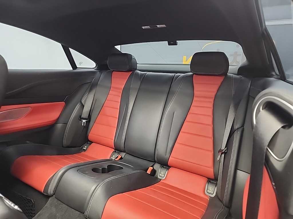 Mercedes Benz E class - Vista 12