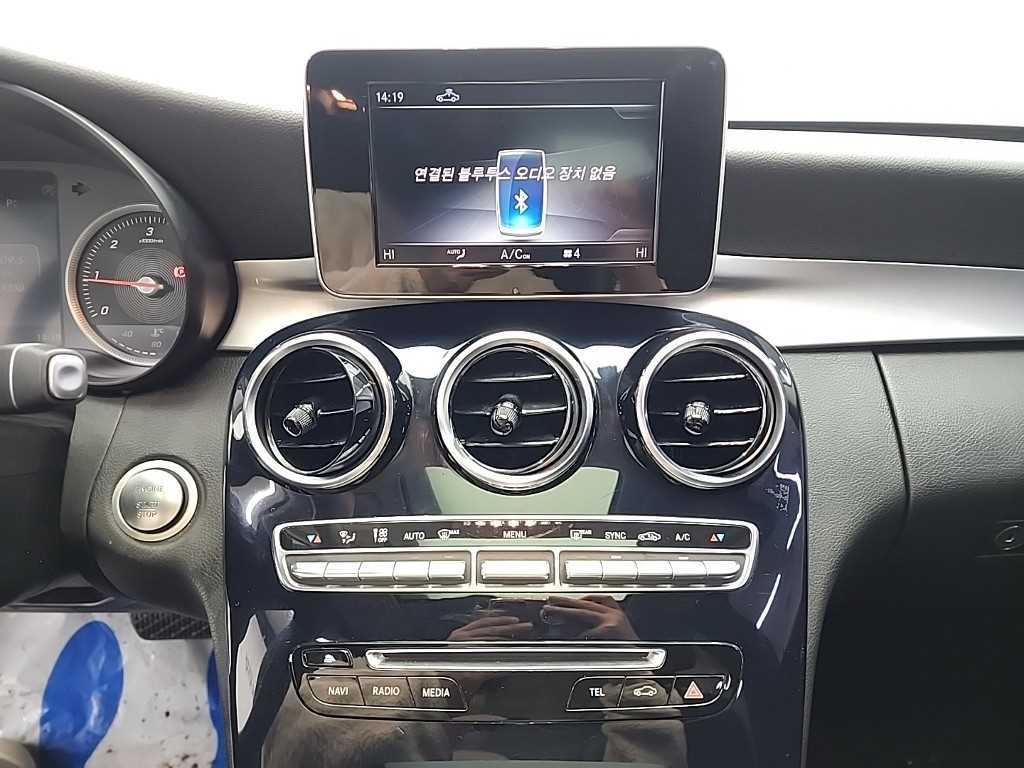 Mercedes Benz C Class - Vista 10