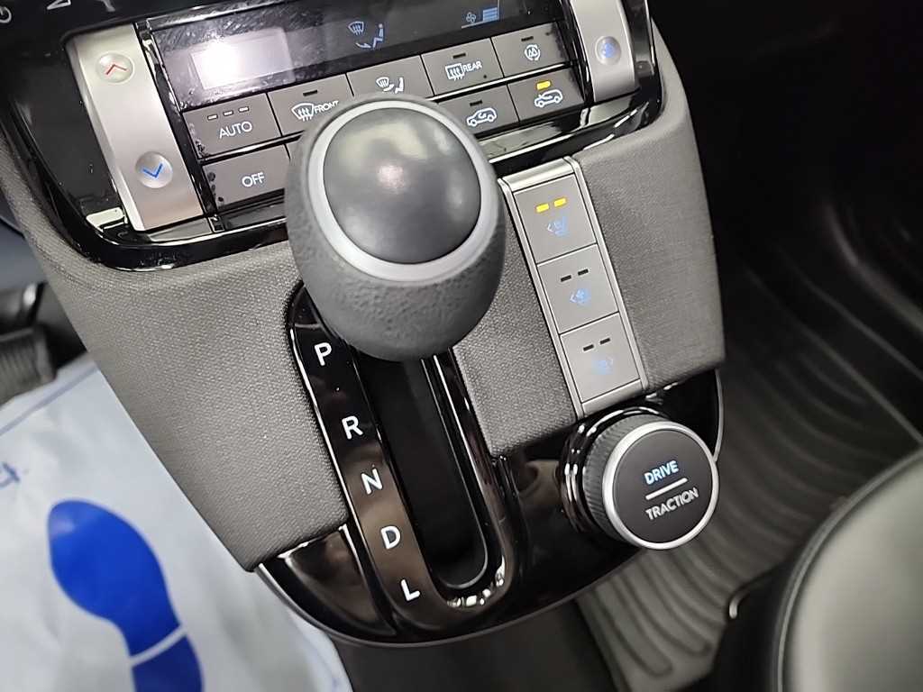 HYUNDAI Casper - Vista 8