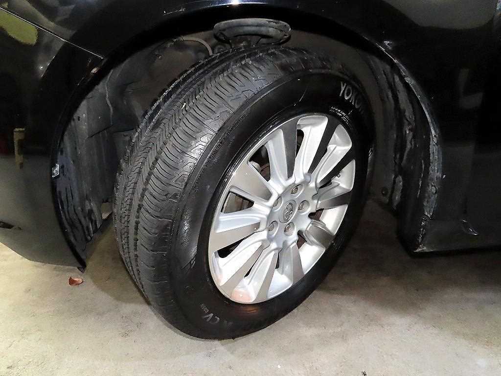 Toyota Siena 2014 Negro - Importación desde Corea - HF Imports Iquique - Foto 20