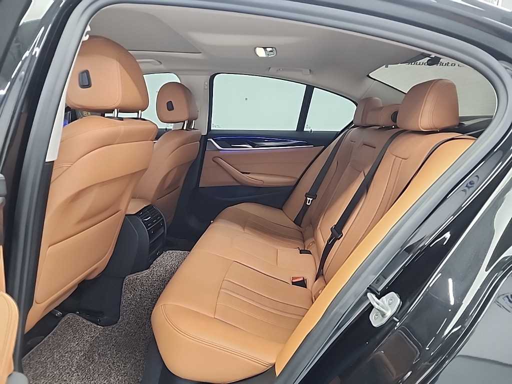 BMW 5 Series - Vista 12