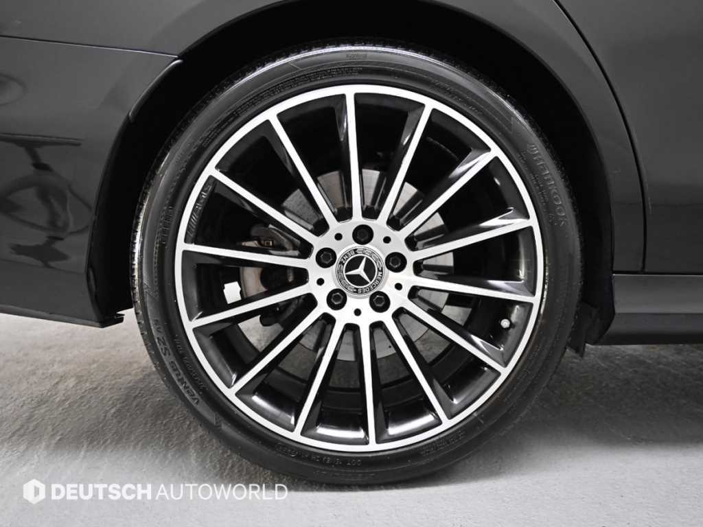 Mercedes Benz E class - Vista 5