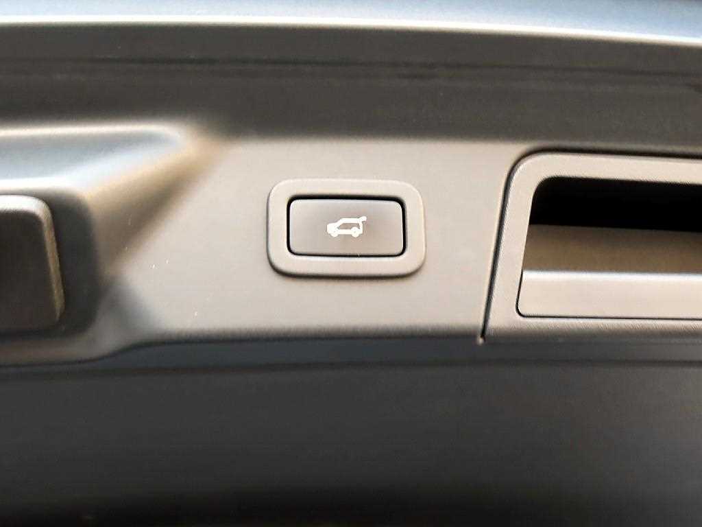 Land Rover Range Rover Bella 2018 Blanco - Importación desde Corea - HF Imports Iquique - Foto 17