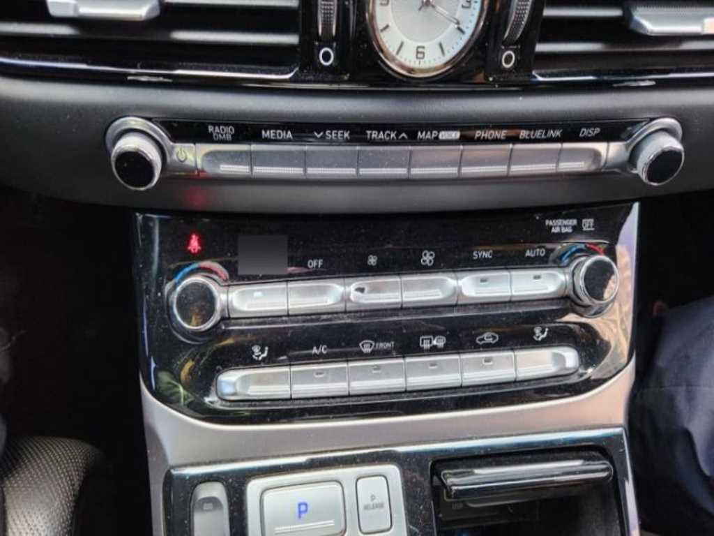 Genesis EQ900 - Vista 6