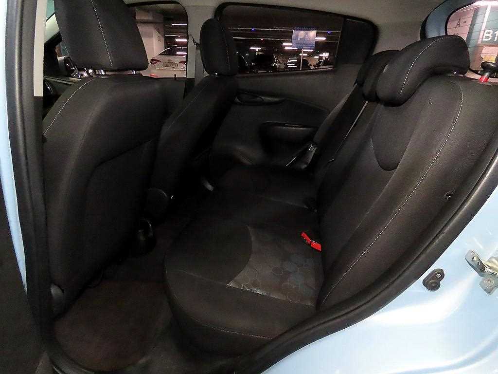 Chevrolet Spark - Vista 7