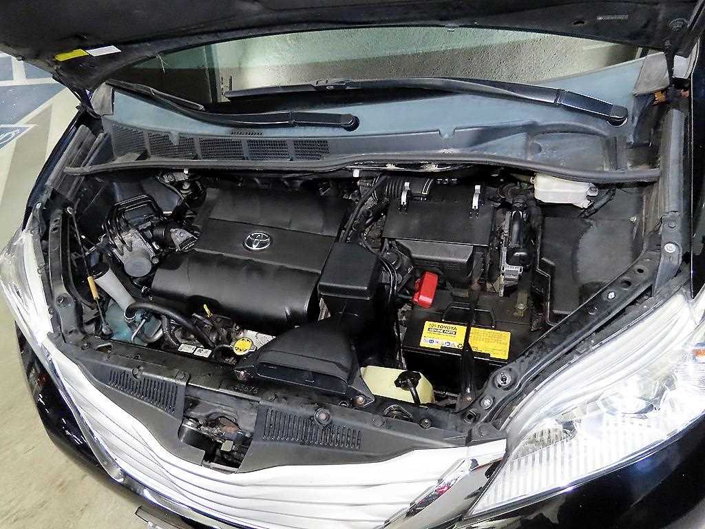 Toyota Siena 2014 Negro - Importación desde Corea - HF Imports Iquique - Foto 19