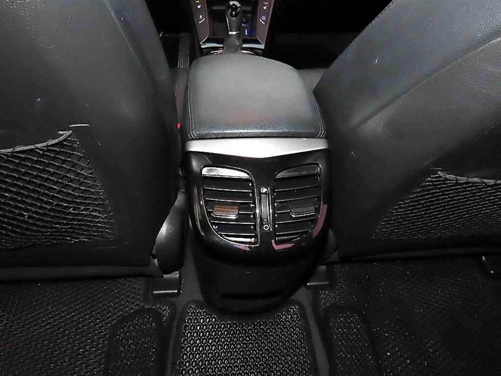 HYUNDAI i40 2013 Plateado - Importación desde Corea - HF Imports Iquique - Foto 16