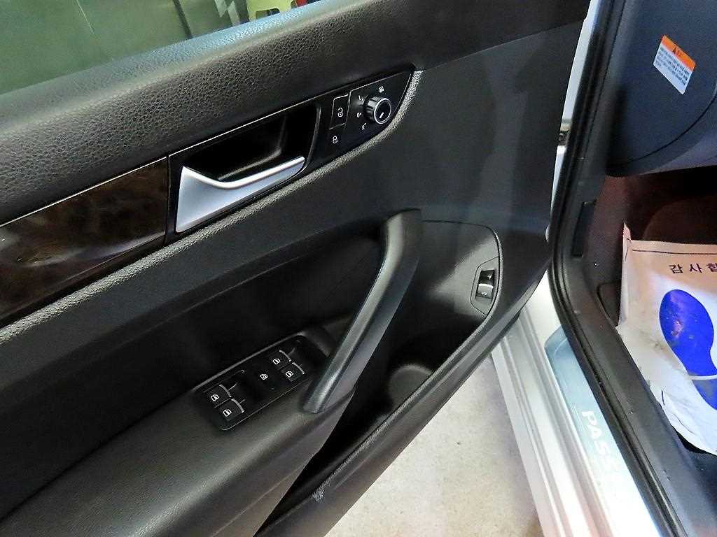 Volkswagen Passat 2014 Gris - Importación desde Corea - HF Imports Iquique - Foto 13