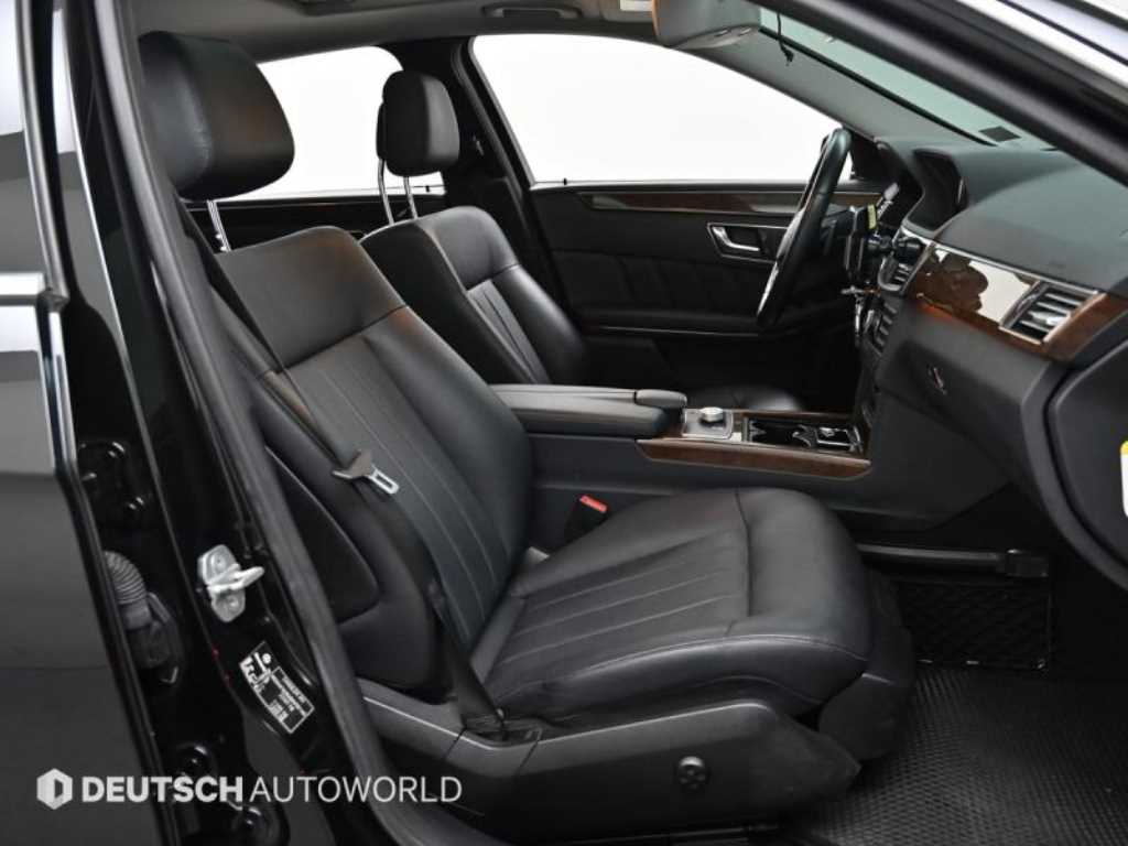 Mercedes Benz E class - Vista 10